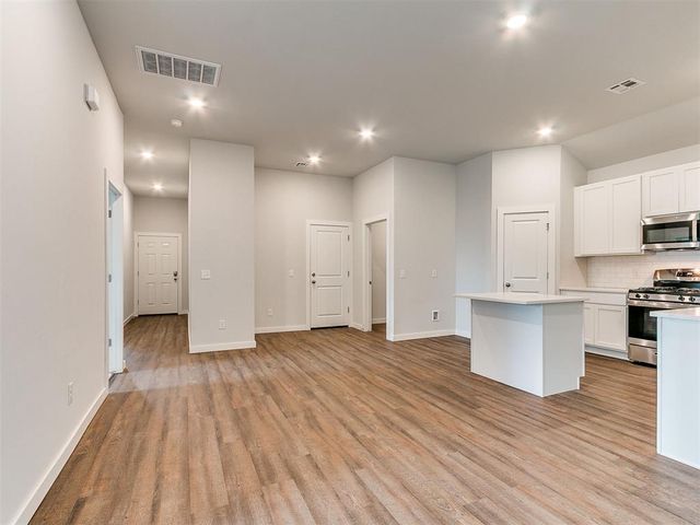 12974 Mannington Road, Edmond, OK 73025