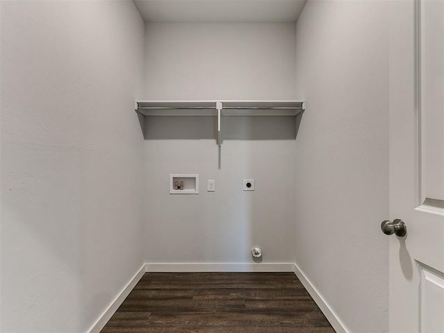 12974 Mannington Road, Edmond, OK 73025