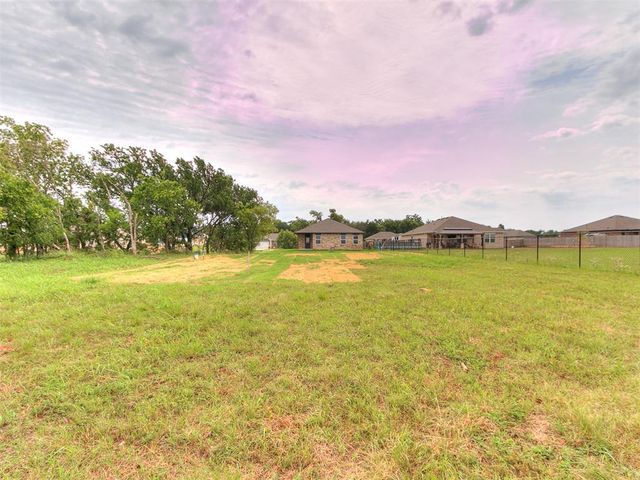 12974 Mannington Road, Edmond, OK 73025