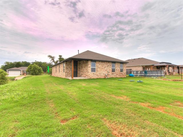 12974 Mannington Road, Edmond, OK 73025