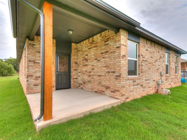 12974 Mannington Road, Edmond, OK 73025