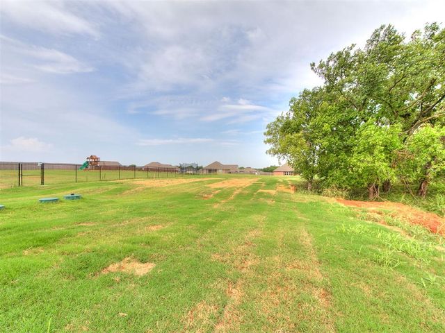 12974 Mannington Road, Edmond, OK 73025