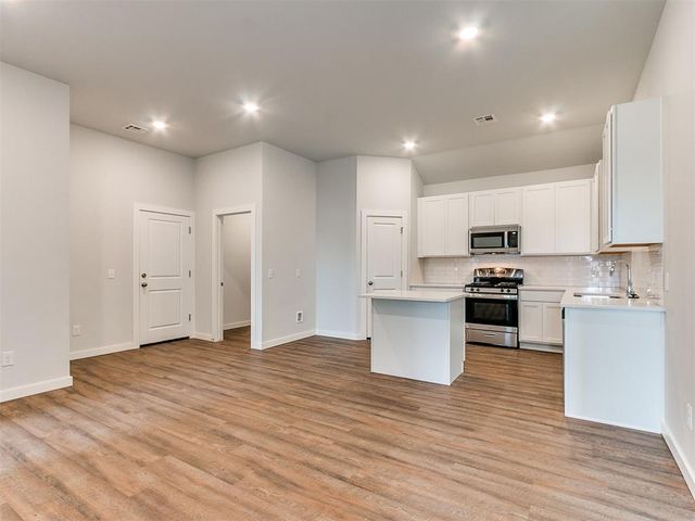 12974 Mannington Road, Edmond, OK 73025