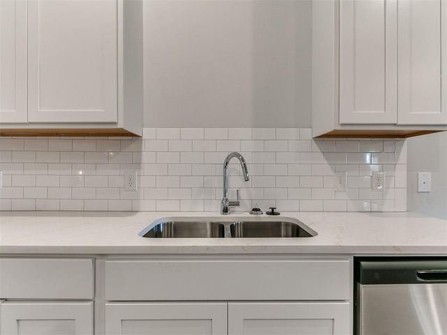 12974 Mannington Road, Edmond, OK 73025