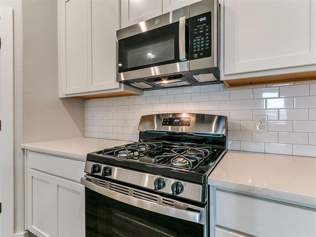 12974 Mannington Road, Edmond, OK 73025
