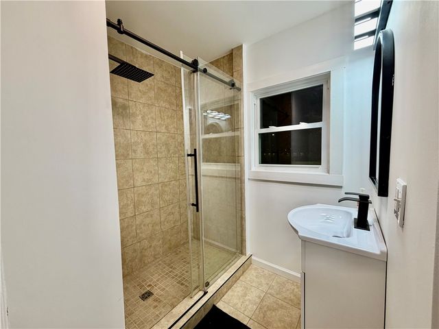 2207 7th Avenue Rear, Beaver Falls, PA 15010