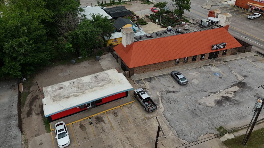 2735 Elsie Faye Heggins Street, Dallas, TX 75215