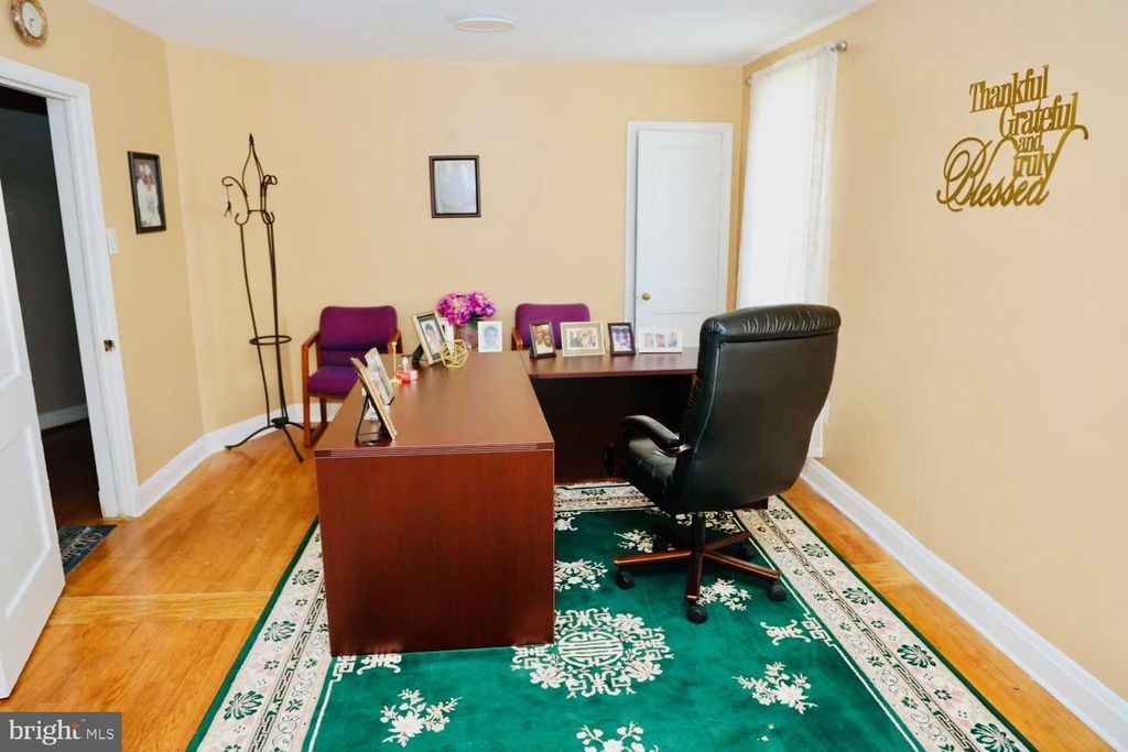 Image 21 of property listing at 3517 HARFORD RD, Baltimore, MD 21218