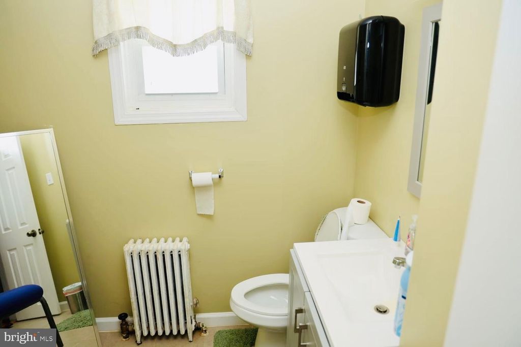 Image 23 of property listing at 3517 HARFORD RD, Baltimore, MD 21218