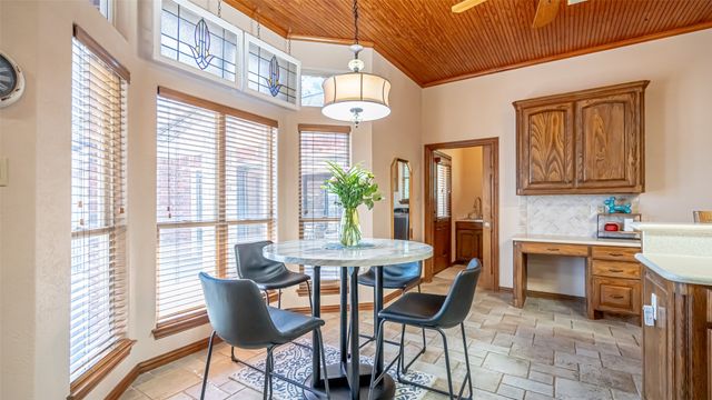 1905 Yucatan Drive, Granbury, TX 76048