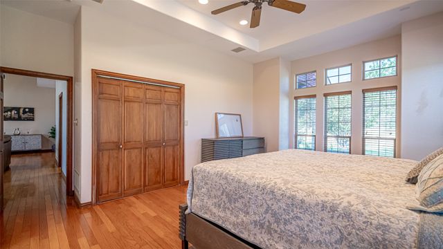 1905 Yucatan Drive, Granbury, TX 76048