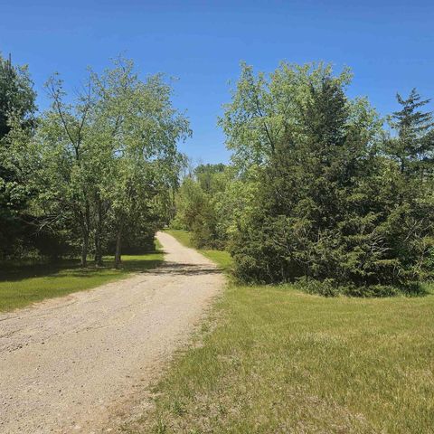 E13848 Dan Mar Court, Merrimac, WI 53561