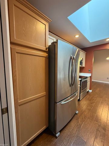 48607 Sugar Bush Court, Shelby Twp, MI 48315