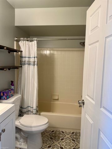 48607 Sugar Bush Court, Shelby Twp, MI 48315