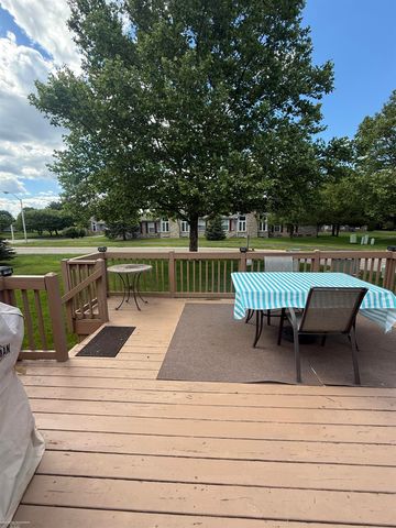 48607 Sugar Bush Court, Shelby Twp, MI 48315