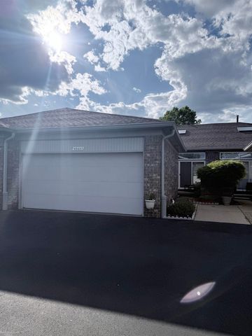 48607 Sugar Bush Court, Shelby Twp, MI 48315