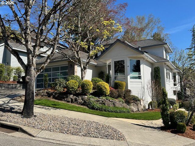 13841 PROVINCIAL HILL Dr, Lake Oswego, OR 97035