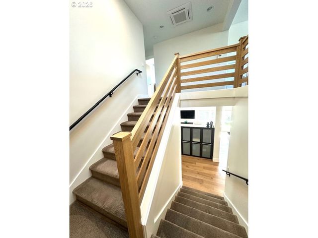 13841 PROVINCIAL HILL Dr, Lake Oswego, OR 97035