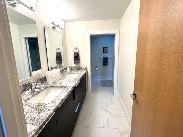 13841 PROVINCIAL HILL Dr, Lake Oswego, OR 97035