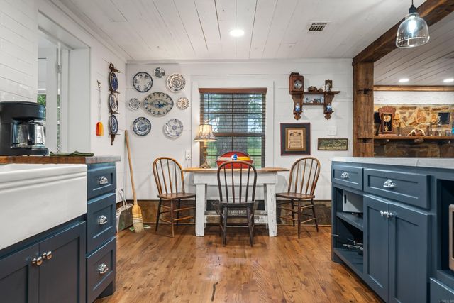 1061 Burchwood Bay Road, Hot Springs, AR 71913