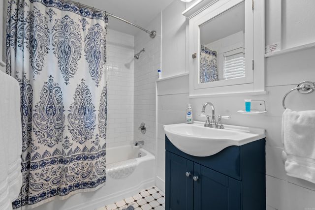 1061 Burchwood Bay Road, Hot Springs, AR 71913