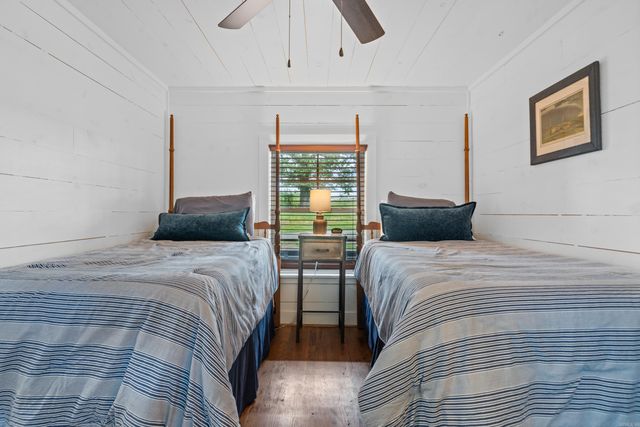 1061 Burchwood Bay Road, Hot Springs, AR 71913
