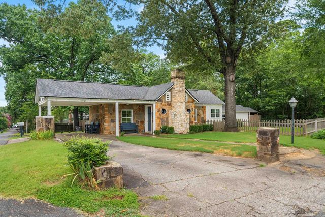 1061 Burchwood Bay Road, Hot Springs, AR 71913