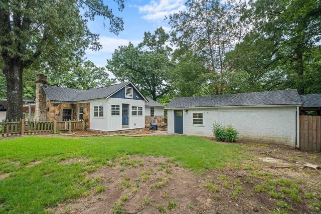 1061 Burchwood Bay Road, Hot Springs, AR 71913