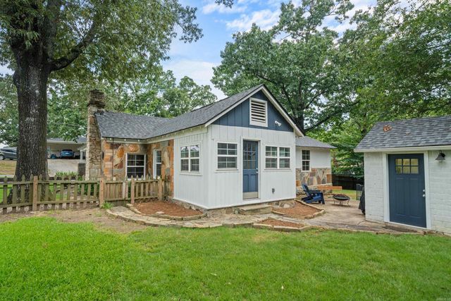 1061 Burchwood Bay Road, Hot Springs, AR 71913