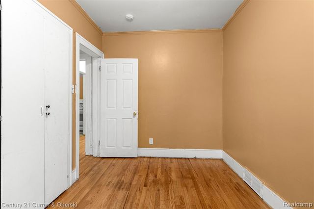 6559 Barrie Street, Dearborn, MI 48126