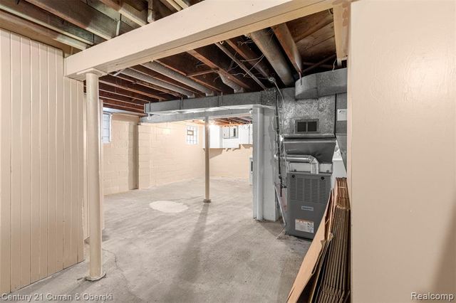 6559 Barrie Street, Dearborn, MI 48126