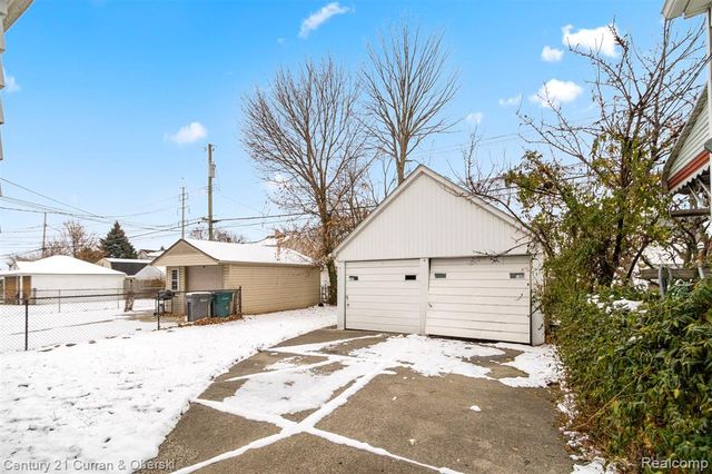 6559 Barrie Street, Dearborn, MI 48126