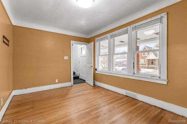 6559 Barrie Street, Dearborn, MI 48126