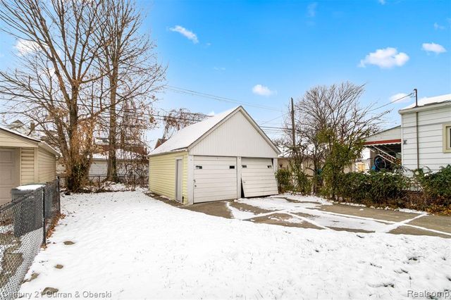 6559 Barrie Street, Dearborn, MI 48126