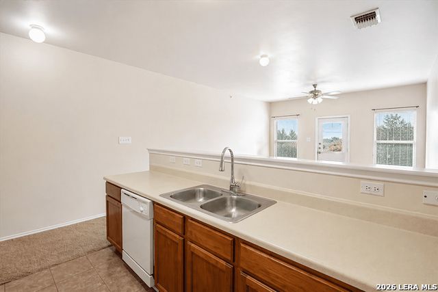 10719 MATHOM LNDG, Universal City, TX 78148