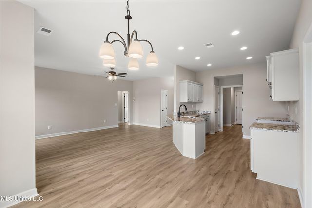 6441 River Lane, Walls, MS 38680