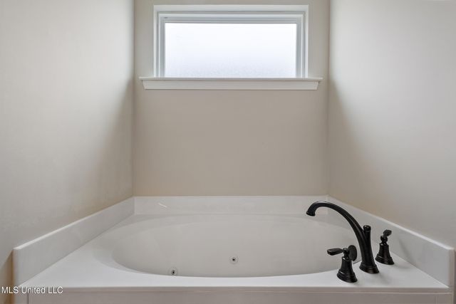 6441 River Lane, Walls, MS 38680