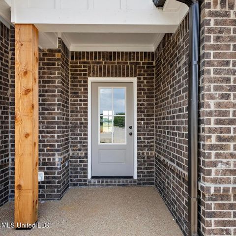 6441 River Lane, Walls, MS 38680
