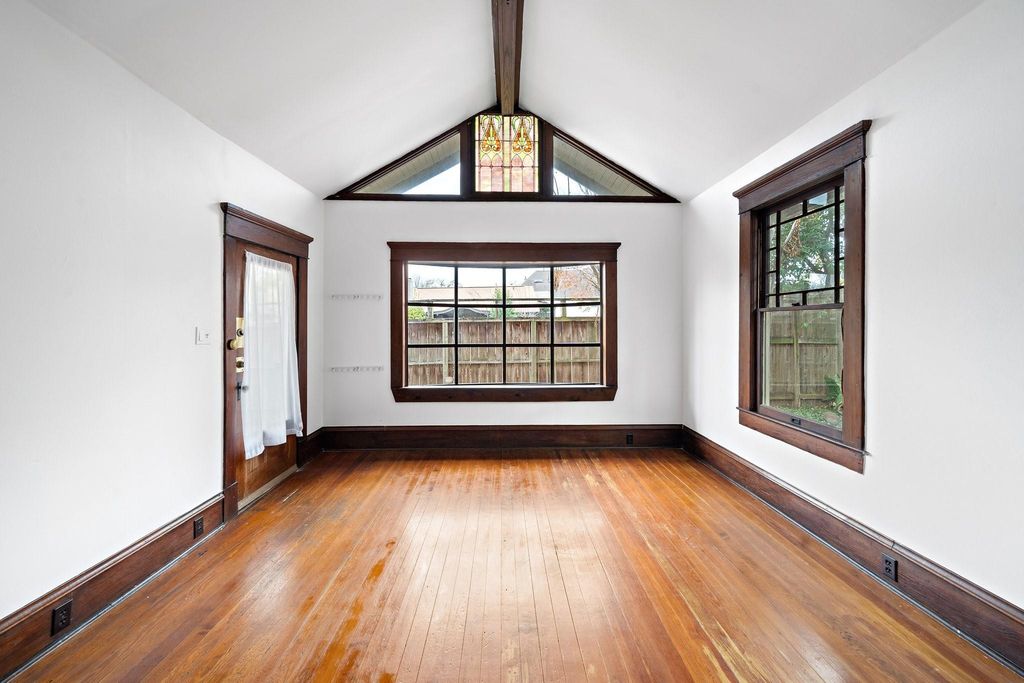 1517 Indiana Street, Houston, TX 77006