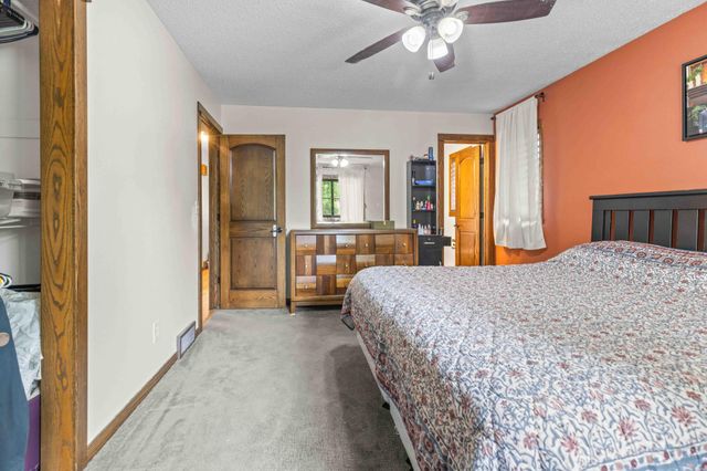 2101 26th Avenue S, Fargo, ND 58103