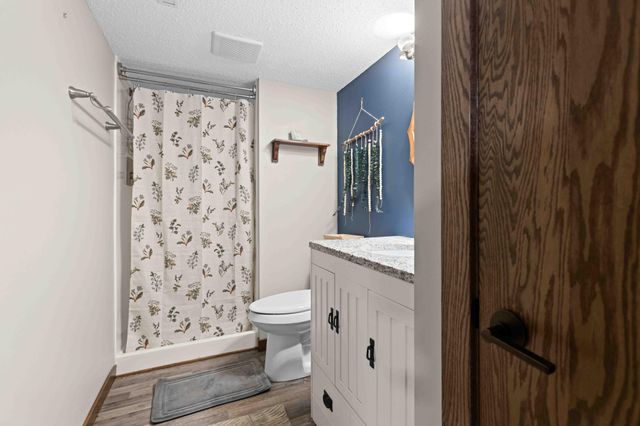 2101 26th Avenue S, Fargo, ND 58103