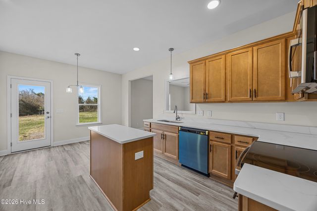 101 Dole Court, Richlands, NC 28574