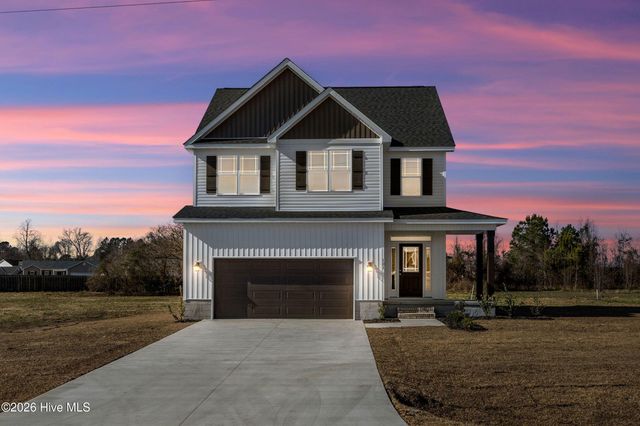 101 Dole Court, Richlands, NC 28574