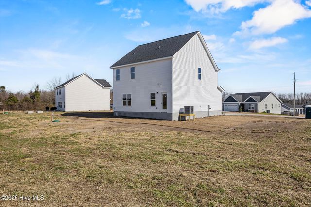 101 Dole Court, Richlands, NC 28574