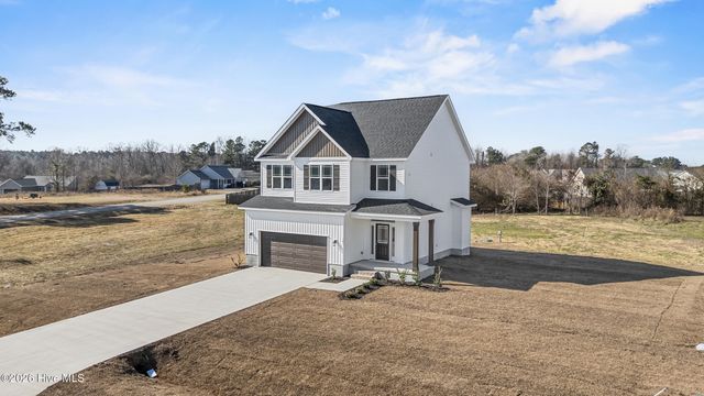 101 Dole Court, Richlands, NC 28574