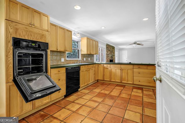 1344 Hill Drive SW, Conyers, GA 30094