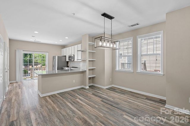 2632 Weddington Avenue, Charlotte, NC 28204