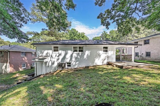 202 Oakcliff Court NW, Atlanta, GA 30331
