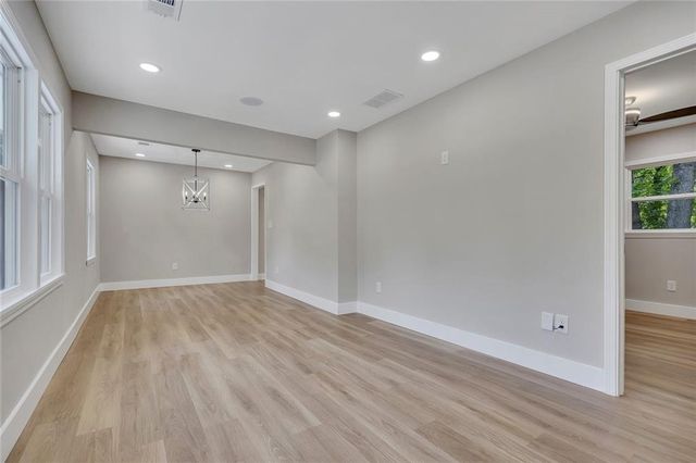 202 Oakcliff Court NW, Atlanta, GA 30331