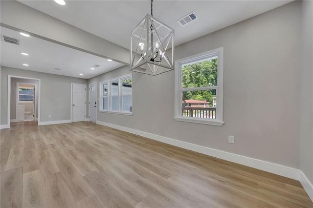 202 Oakcliff Court NW, Atlanta, GA 30331